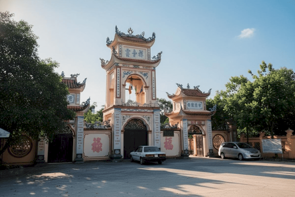 T&ecirc;n Tường V&acirc;n của ch&ugrave;a c&oacute; nghĩa l&agrave; &ldquo;&aacute;ng m&acirc;y l&agrave;nh&rdquo;